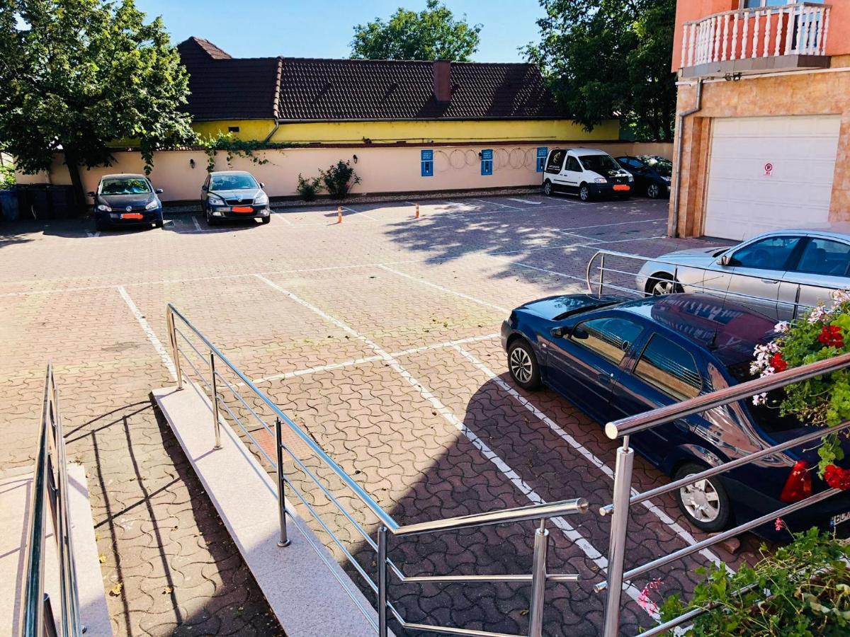 Pensiune Roua 2 Arad Exterior foto